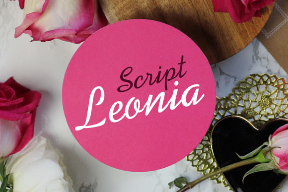 Leonia: A Handwritten Font for Elegant Editorial Design